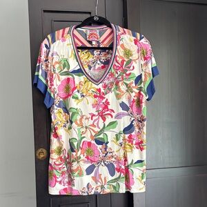 Johnny Was Janie Favorite short sleeve V-neck T.